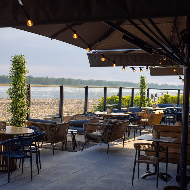 0. 20240508-MVB_1563